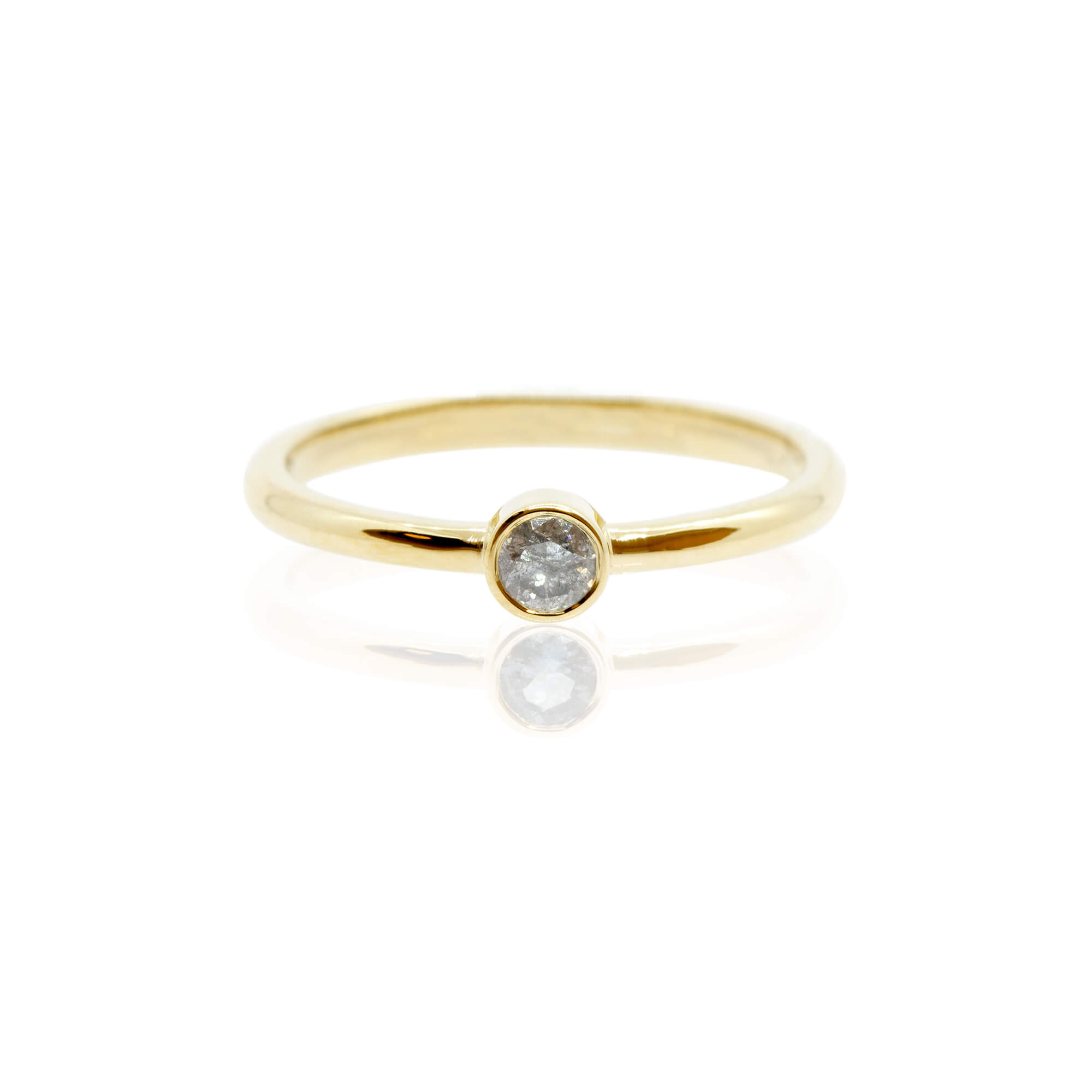 טבעת זהב "ליזה" משובצת יהלום אפור